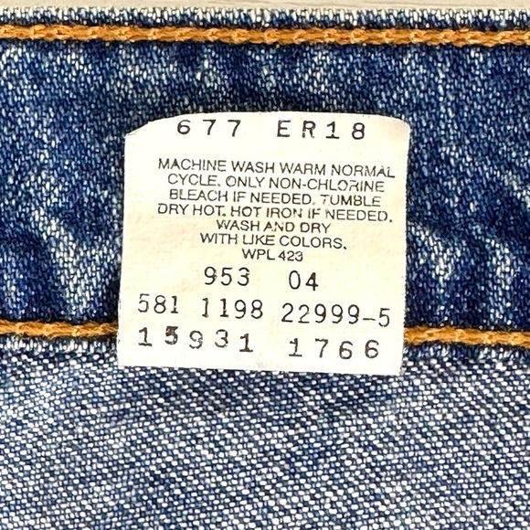 Levi’s Vintage 1998 Black Label High Waist Jeans Medium Wash Size 8R Mom Jeans - Picture 8 of 13